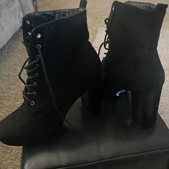 Black Booties! - Picture 4 of 4